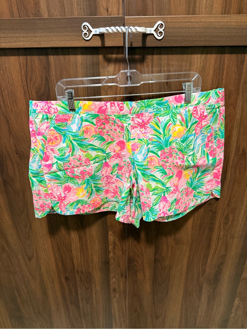 Lilly Pulitzer Ocean View Shorts, Size XL